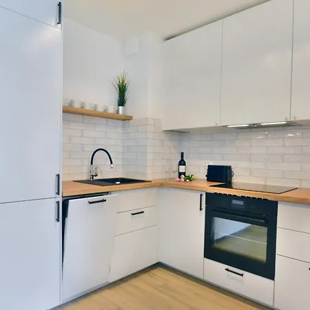 Sunset - Roosevelta - Premium - Garaz Swinoujscie